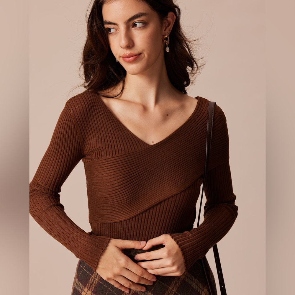 LOVERS + FRIENDS Coffee Ribbed Knit Slim SWEATER